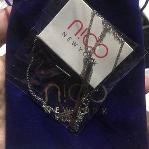 New Nico New York Silver Bar Necklace